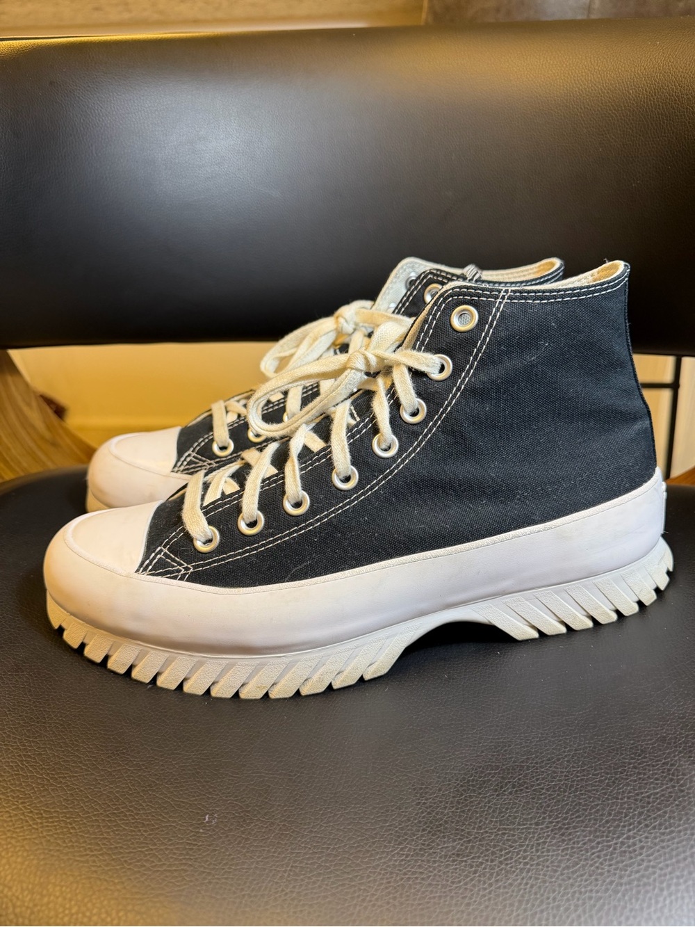 Converse Chuck Taylor All Star Lugged 2.0 High Top 'Black/Egret/White' W10.5/M8